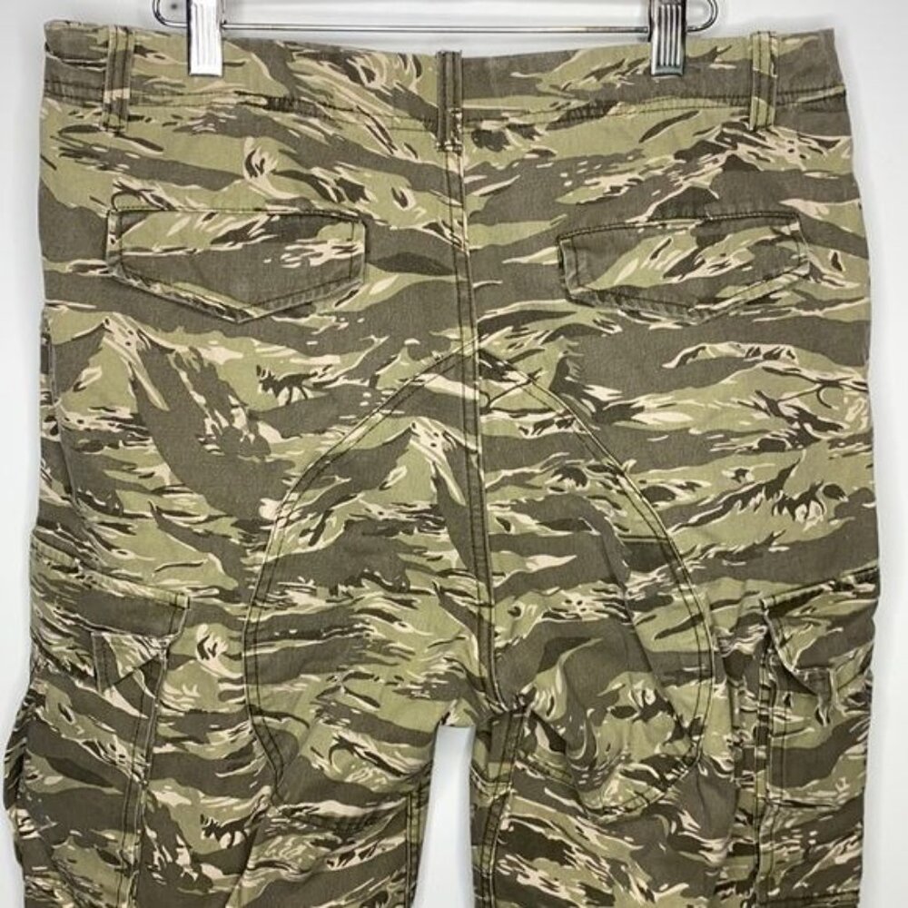 Wassup Camo Cargo Pants: Size Extra Large - Picture 7 of 7